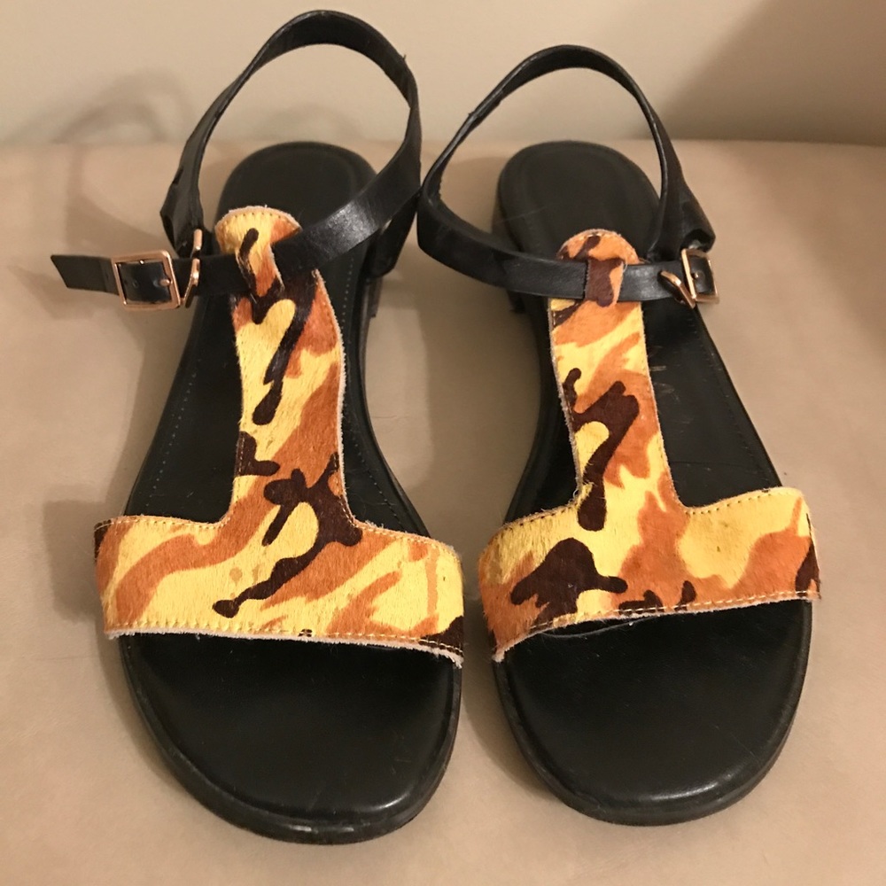 Ankle strap sandals